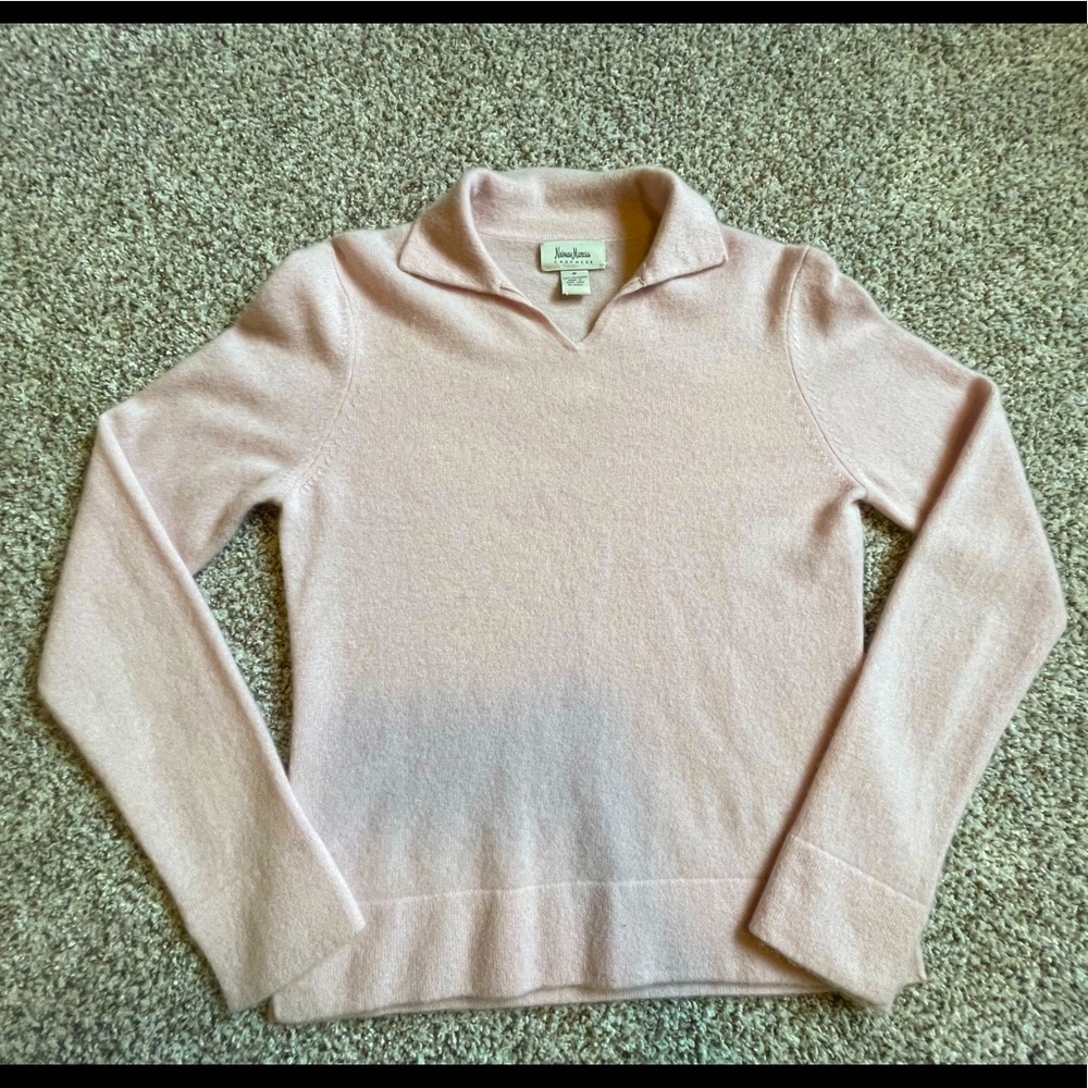 Neiman Marcus cashmere sweater
